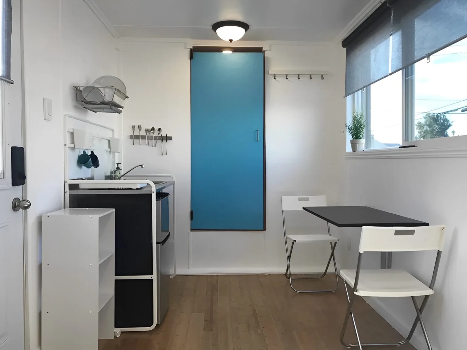 Fully Equipped 20ft Shipping Container Home for Sale - photo 4