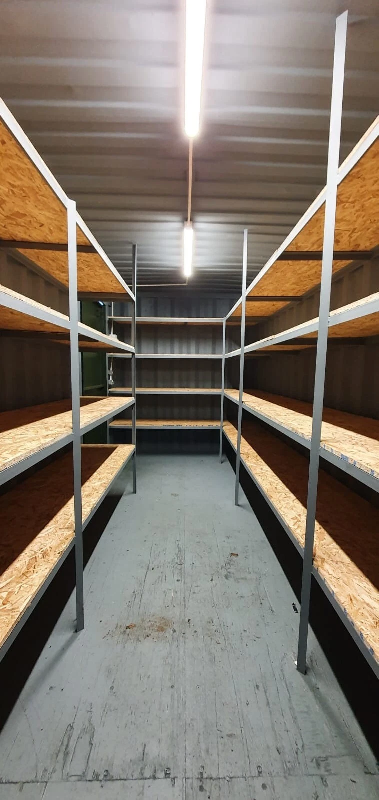 20ft High Cube Container With Anti-Condensation, Lighting & Shelving - photo 1