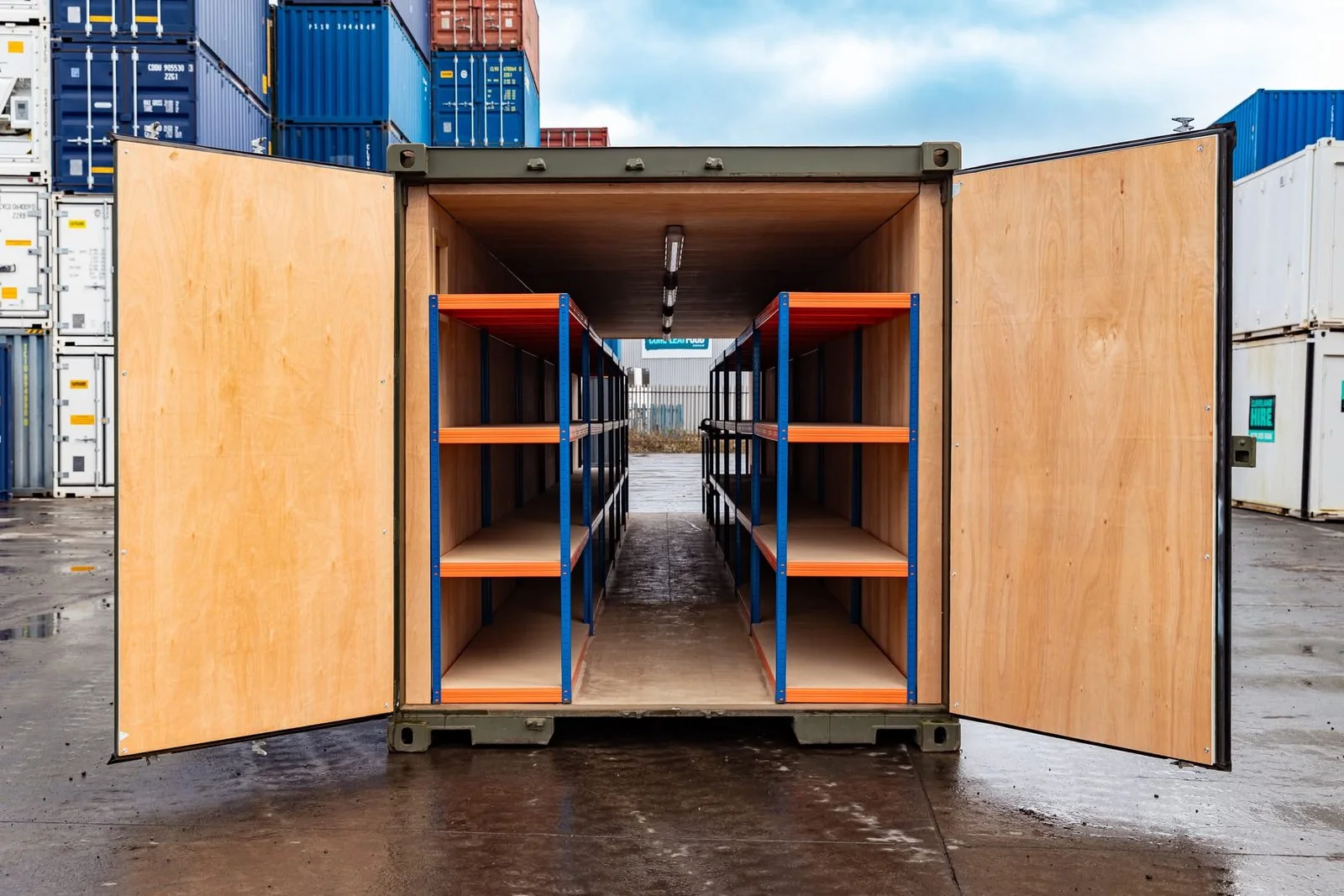 40ft Tunnel Container - Fully Shelved Mobile Workshop - photo 1