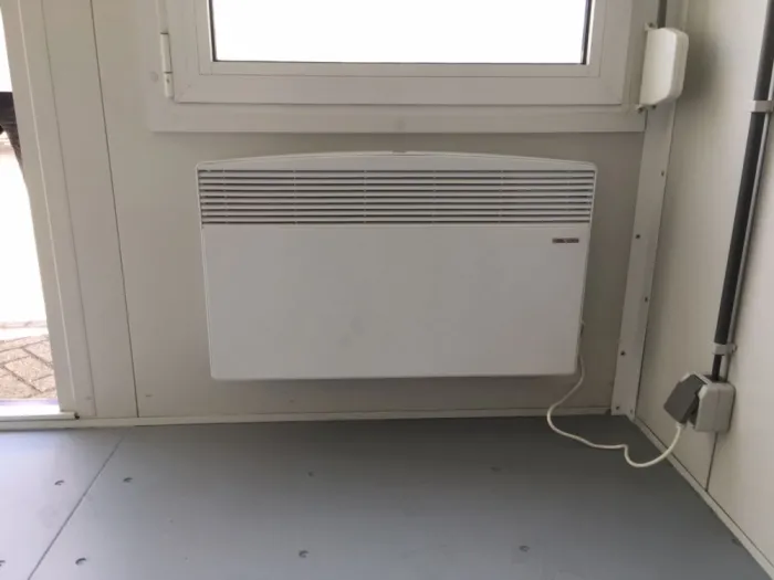 10ft Accommodation Container - Insulated Living Unit - photo 4