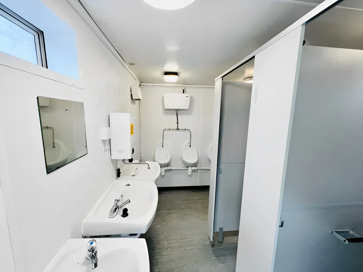 24ft x 9ft Toilet Block With Shower - 4+1 Toilet Unit - photo 5