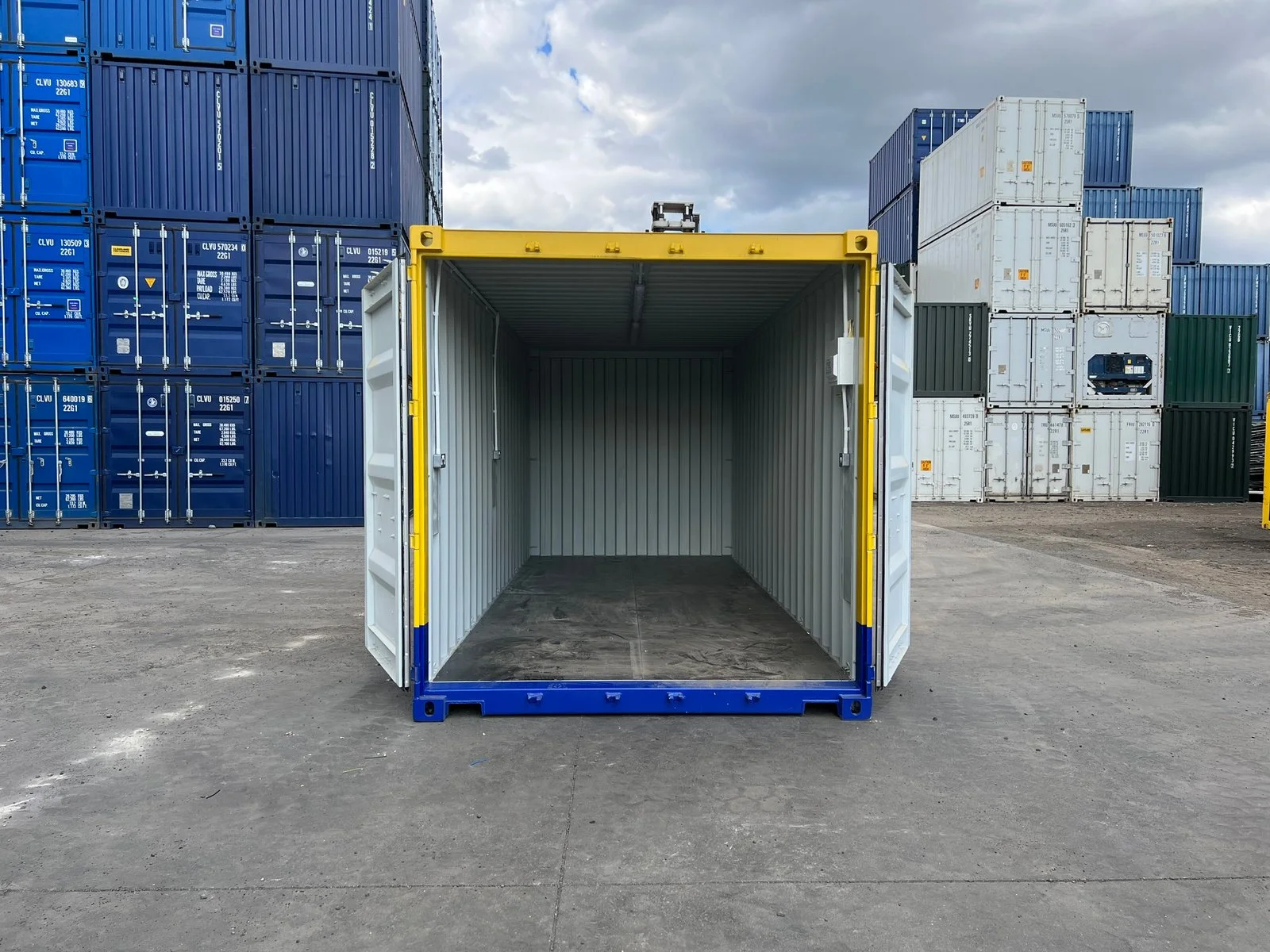 20ft modified shipping container with custom electrical installation and LED lighting
