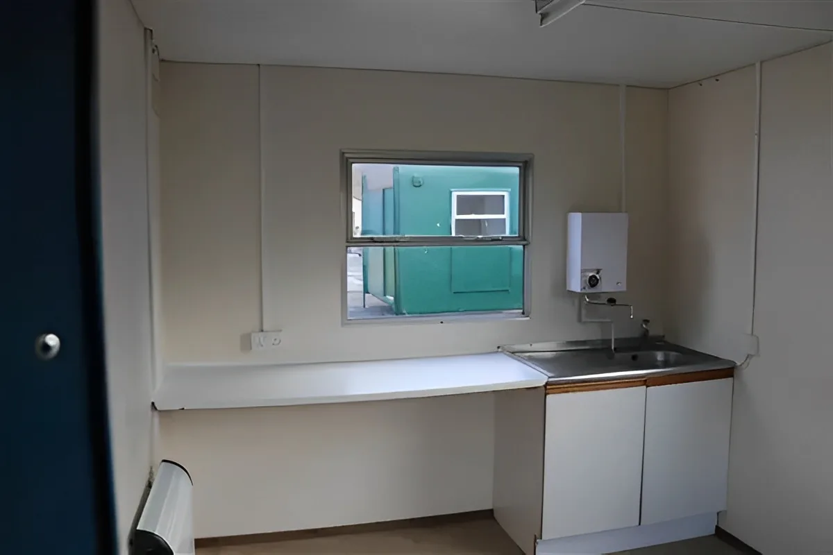 12Ft x 8Ft Steel Anti-Vandal Canteen Cabin - photo 3