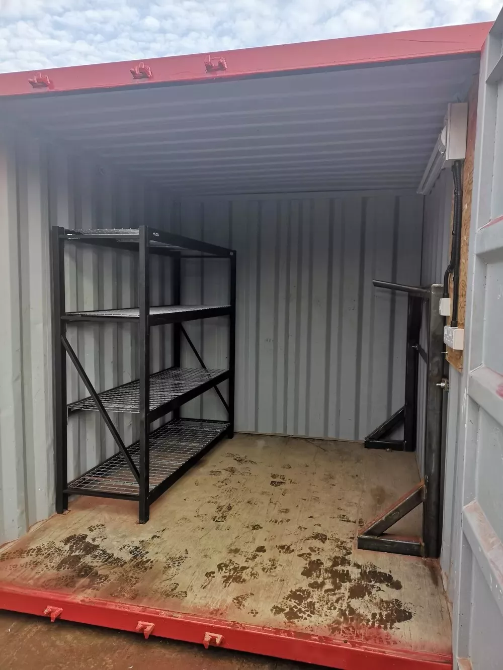 10ft x 8ft Rigging Loft / Tackle Store Steel Storage Container - photo 3