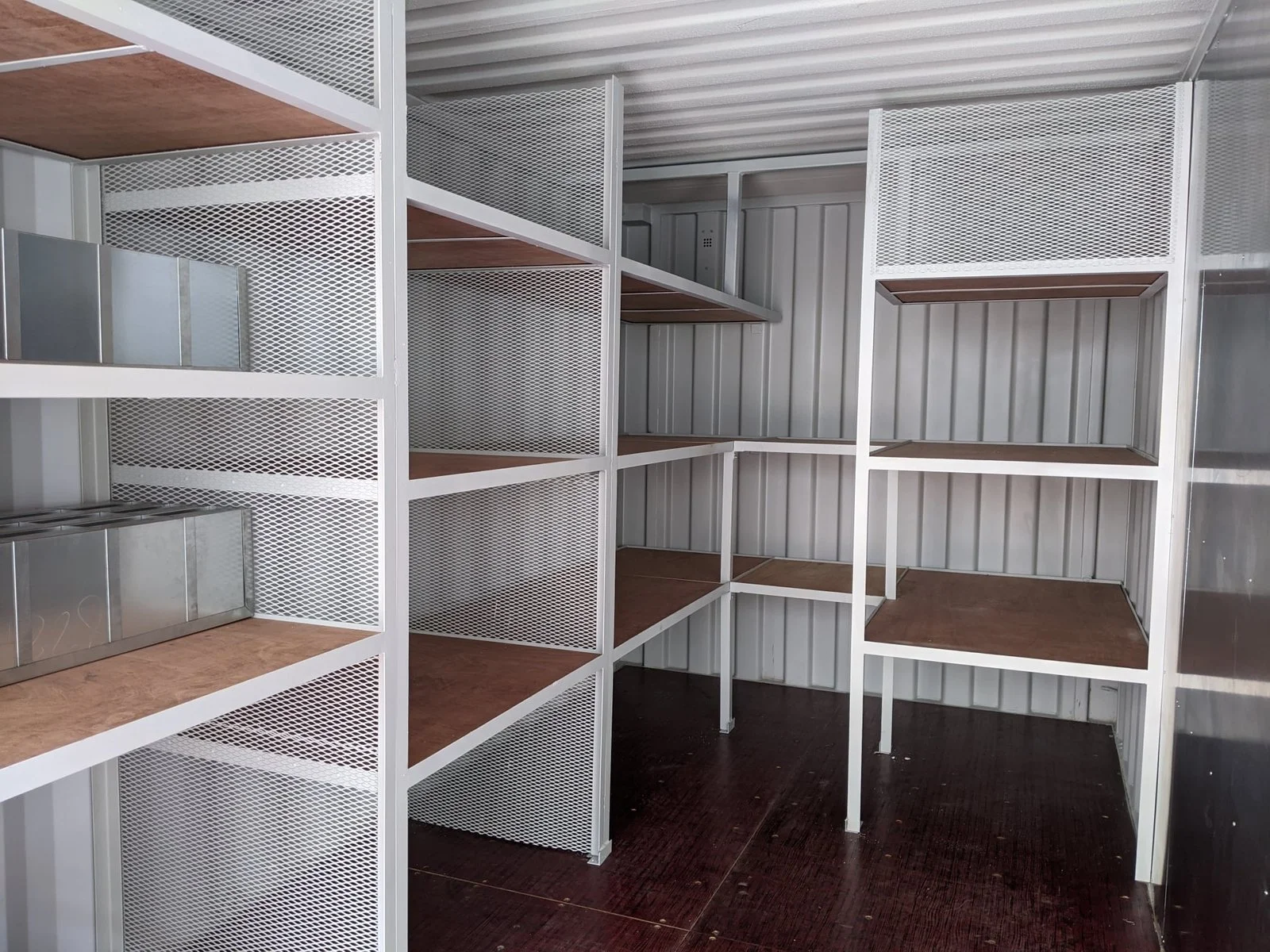 20Ft Workshop Containers With Shelves - photo 4