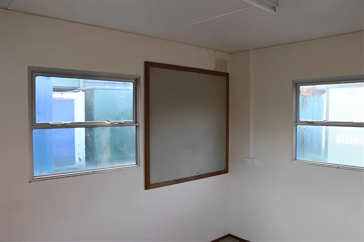 12Ft x 8Ft Steel Anti-Vandal Canteen Cabin - photo 6