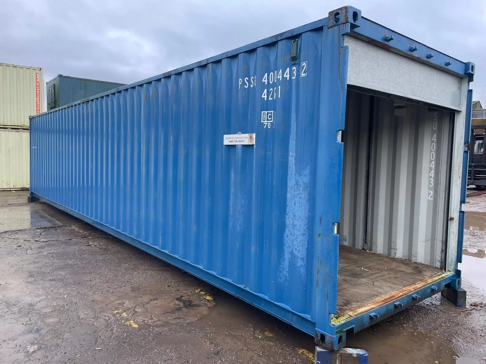 40ft Shipping Container with Roll-Up Door, Electrics & Interior Lighting - photo 2