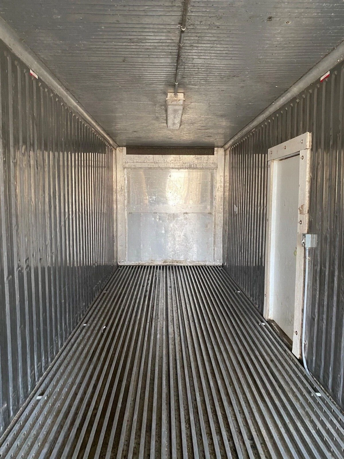 40ft Refrigerated Shipping Container With Custom Side Door Access - photo 3