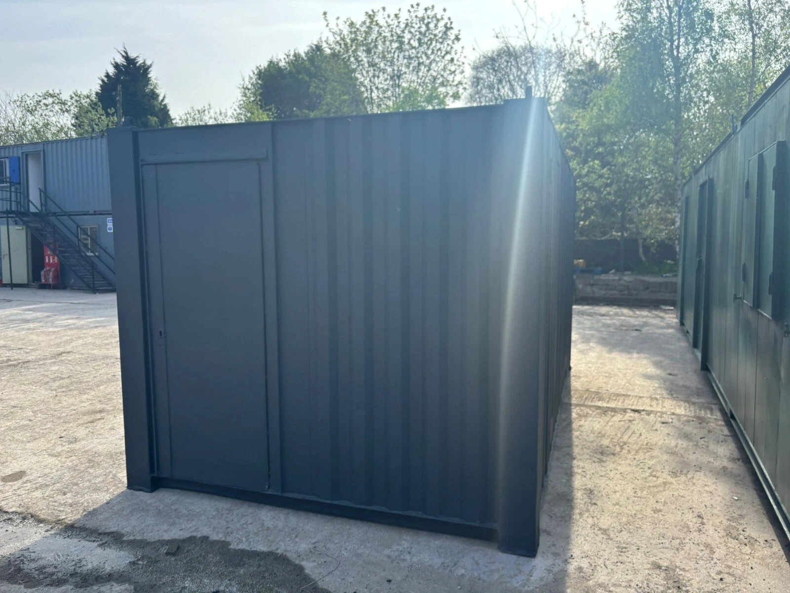 20ft Anti Vandal Office Canteen with Partition - photo 4