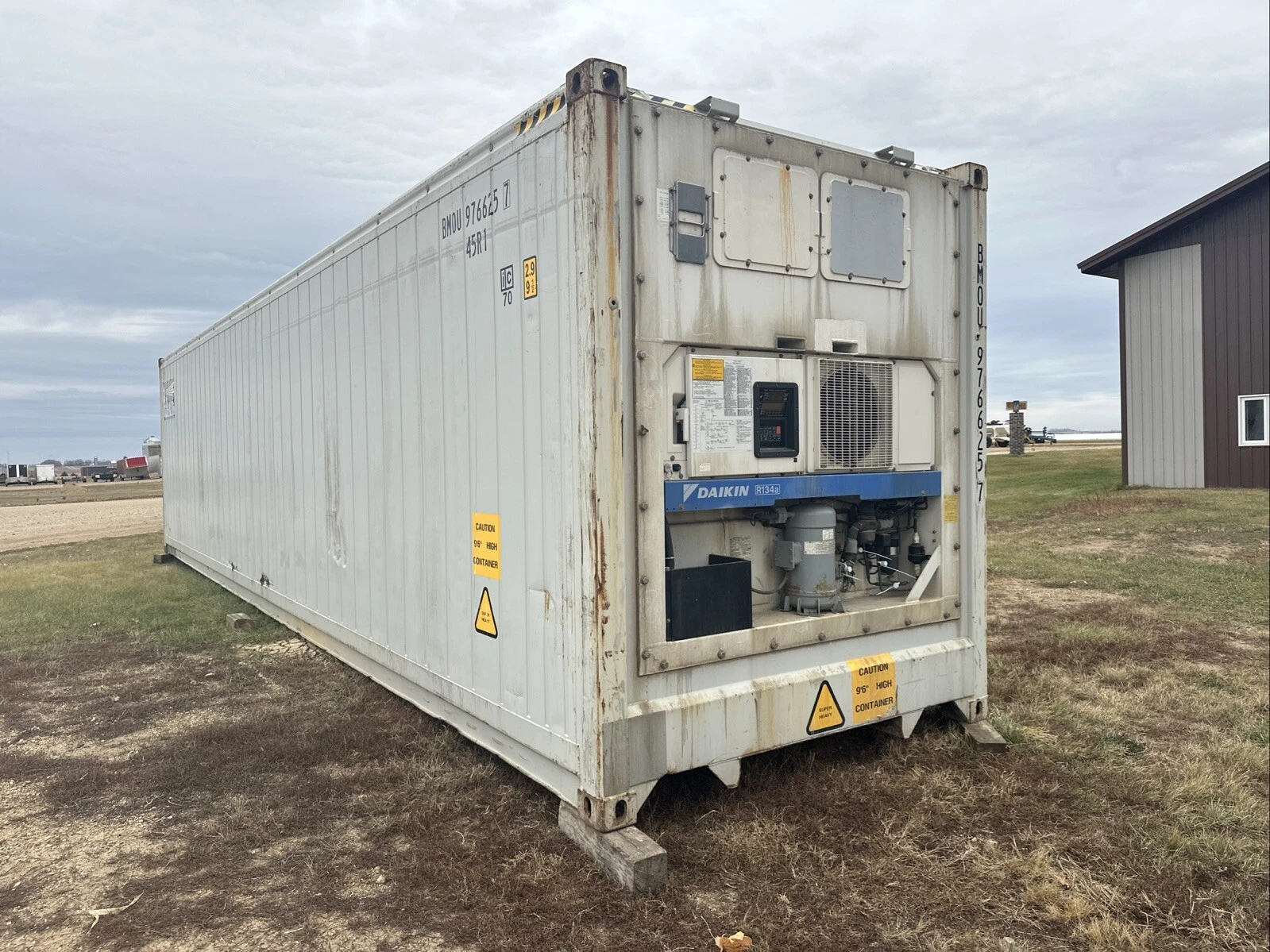 Daikin 40ft Refrigerated Shipping Container (Reefer) - photo 4