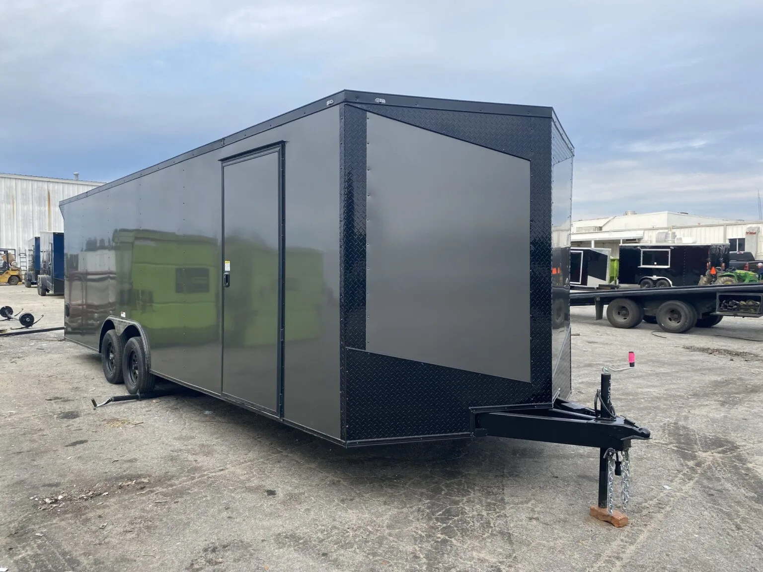 Fast Cargo 8.5×28 Enclosed Charcoal Gray Blackout Trailer - photo 2
