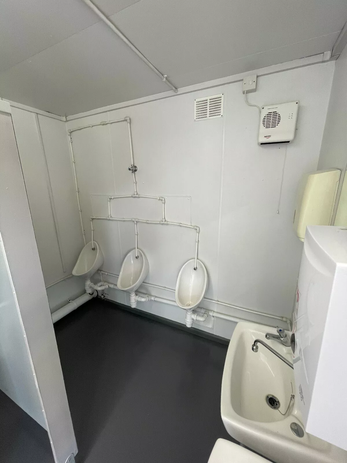 16ft x 9ft 3 + 1 Toilet Block Shipping Container - photo 3