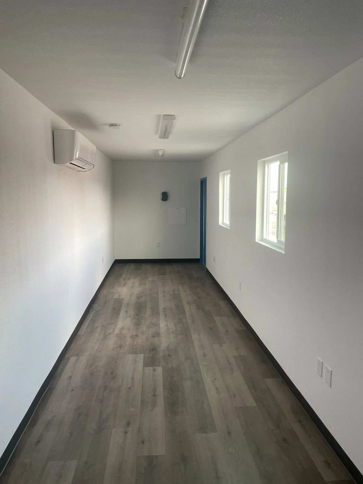 40ft Shipping Container Office with ADA Restroom - Variant B - photo 4