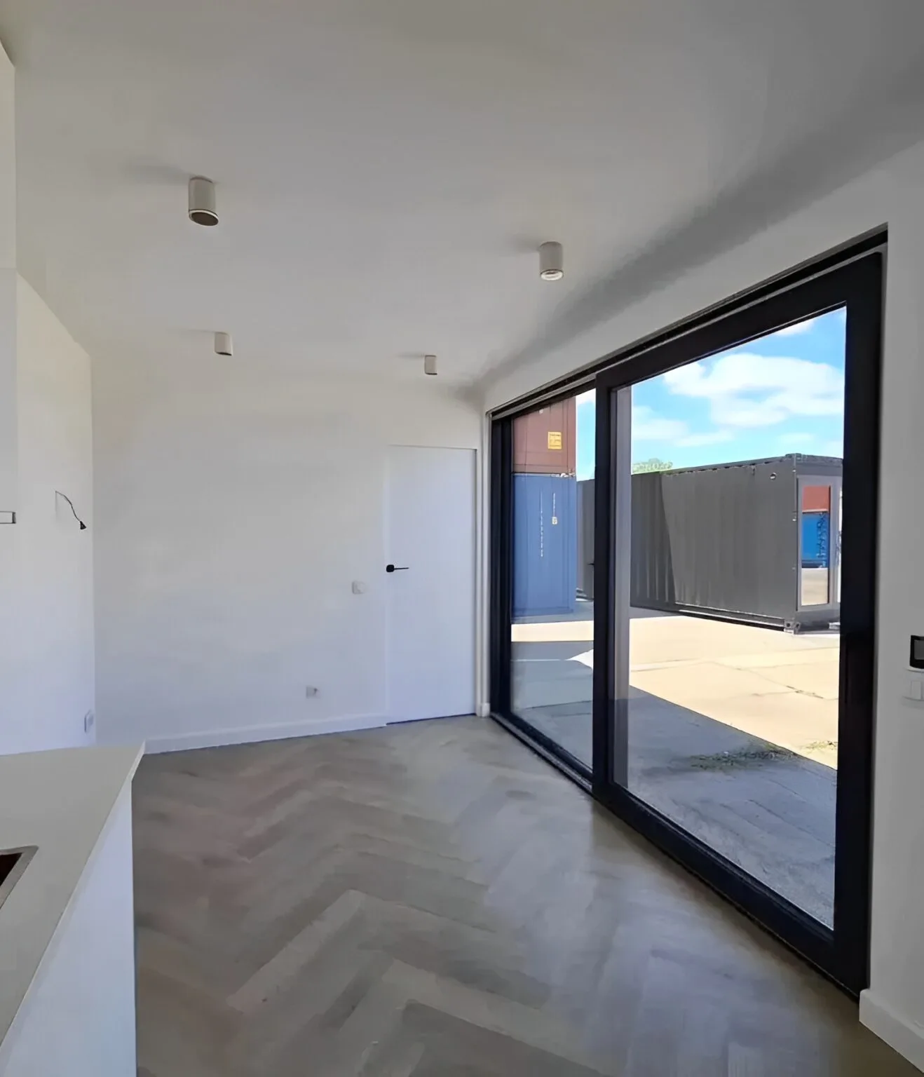 Custom 40ft Shipping Container House for Sale - photo 4