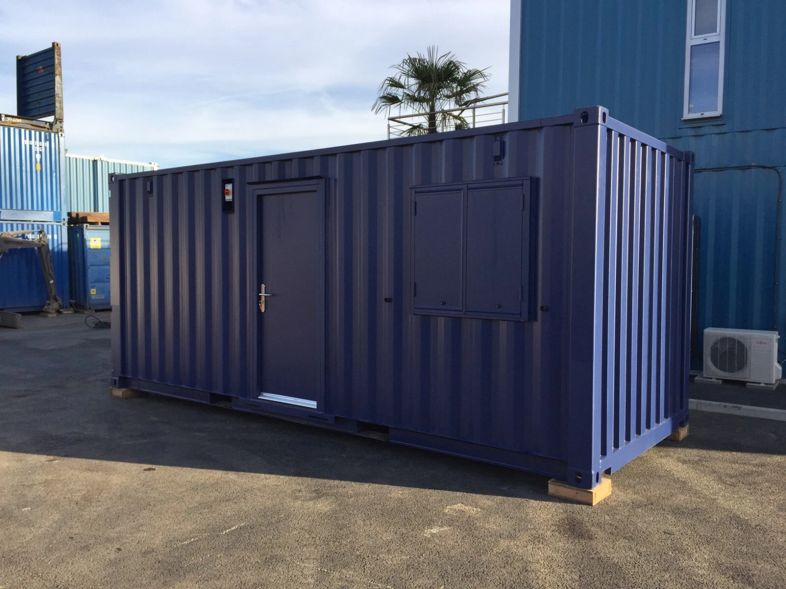 Portable Office Site Cabin Container 20ft x 8ft - photo 1