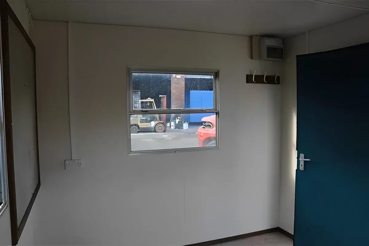 12Ft x 8Ft Steel Anti-Vandal Canteen Cabin - photo 5