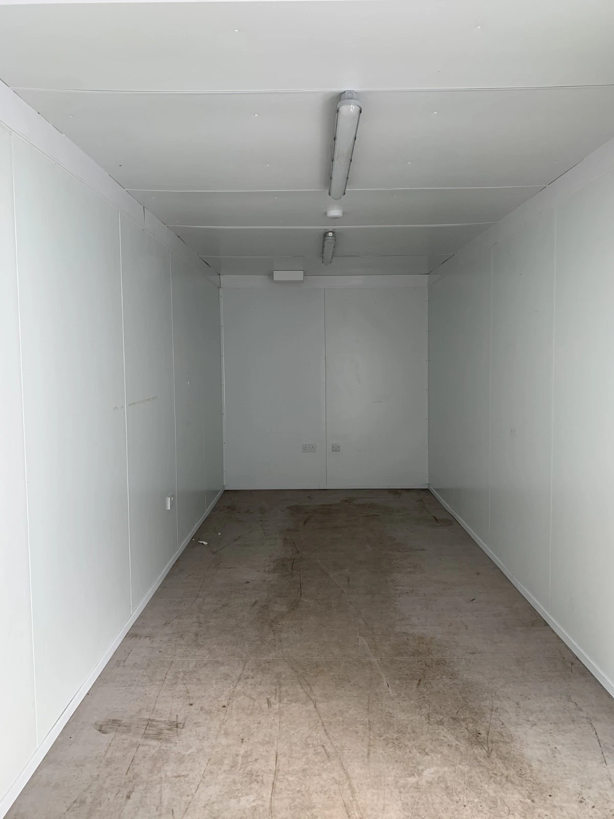 20ft X 8ft Insulated Storage Unit for Sale - photo 4