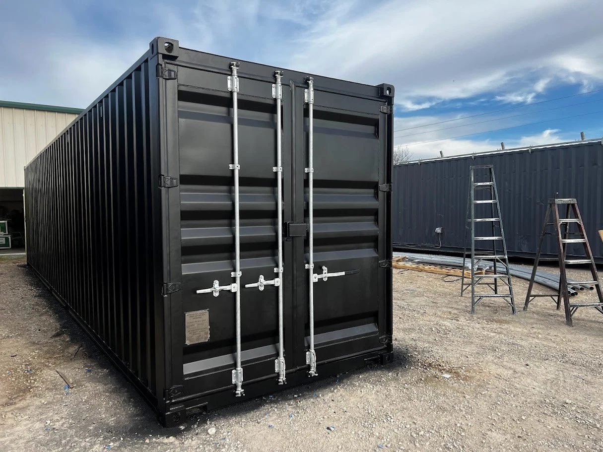 40ft Shipping Container With 3 Roll-Up Side Doors - photo 4