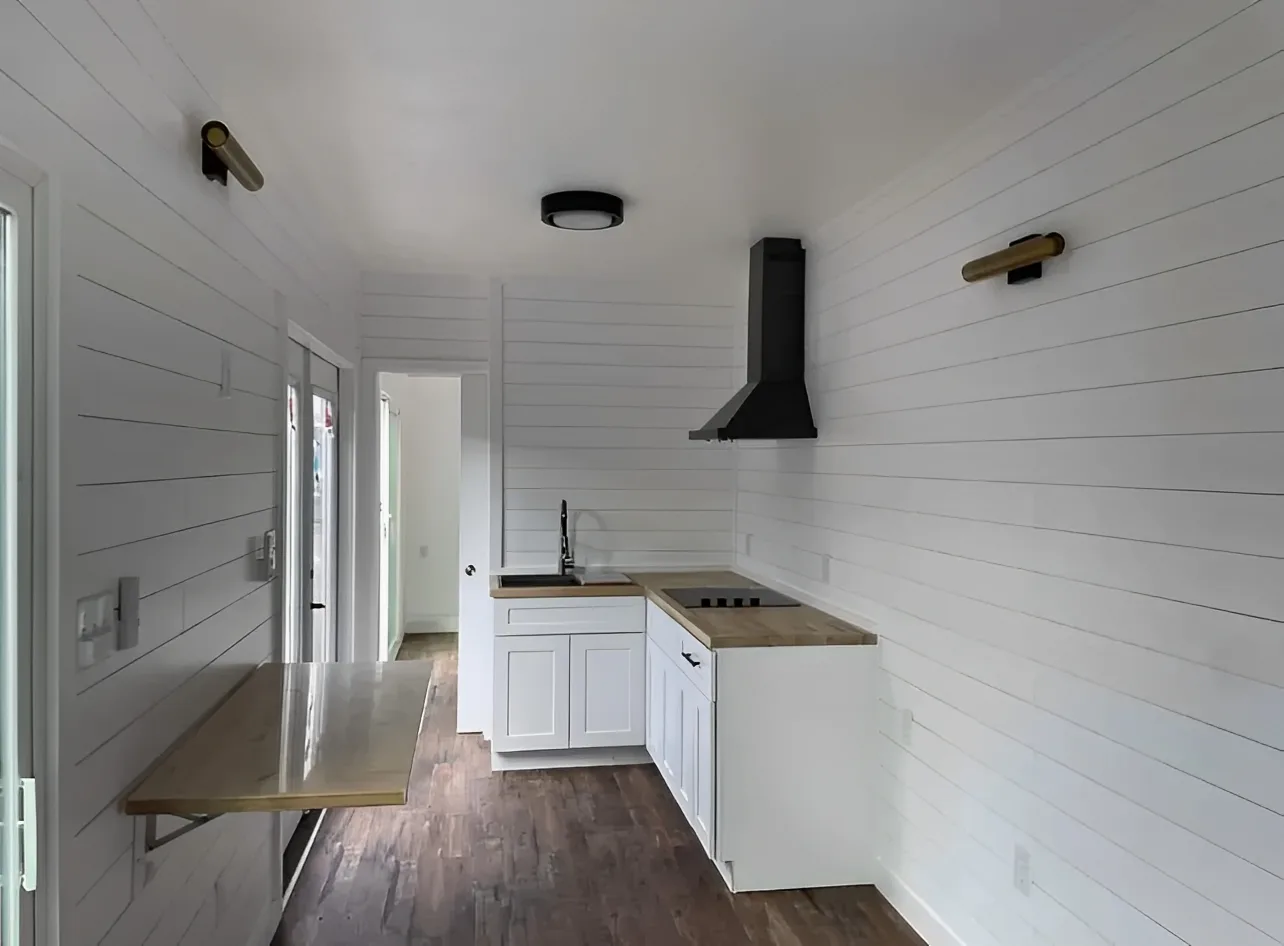 Customized 40ft Shipping Container House - Luxury 1 Bedroom Home - photo 3