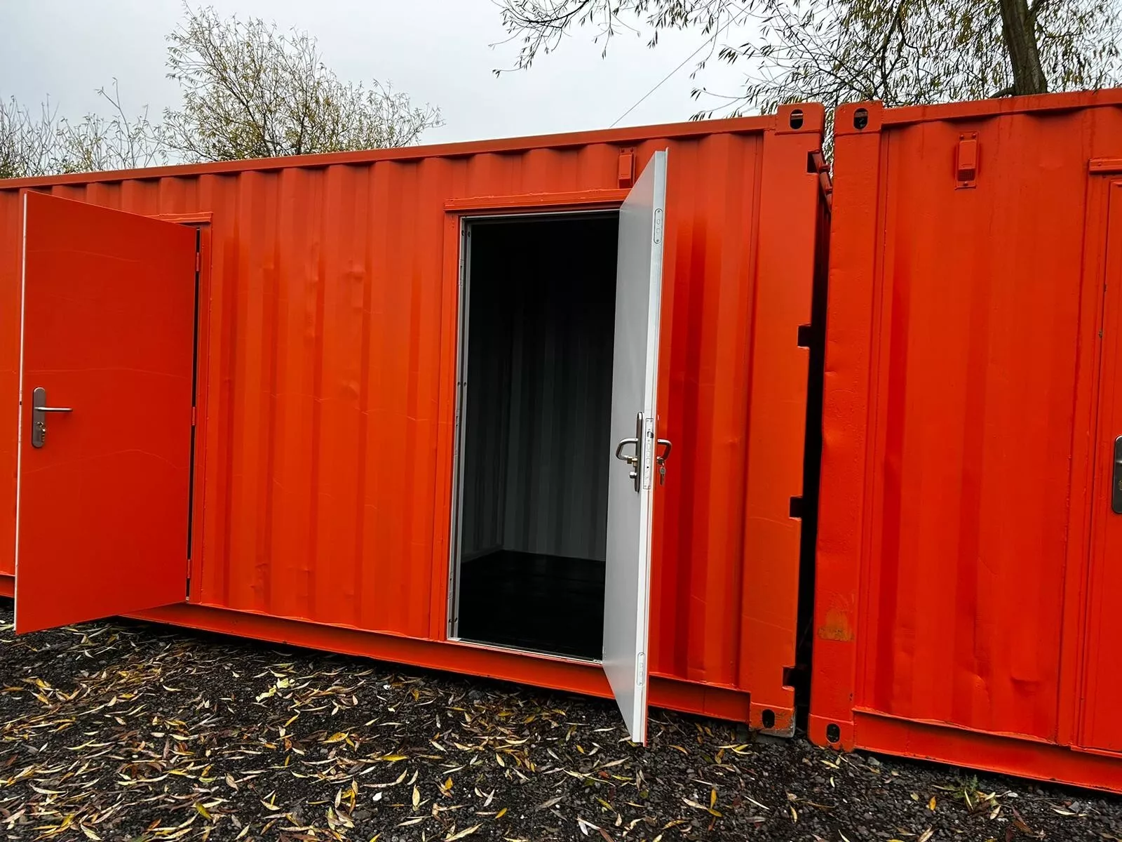 40ft x 8ft shipping container Multistore - photo 3
