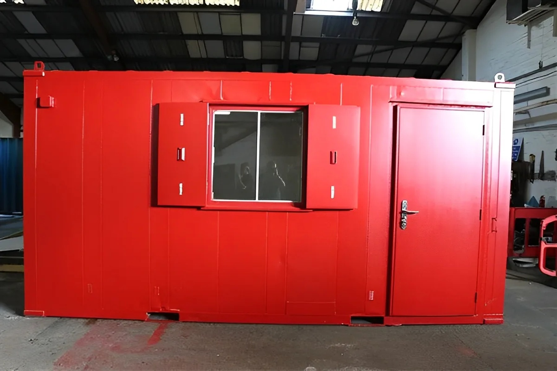 16ft x 9ft Site Office With Toilet - photo 1