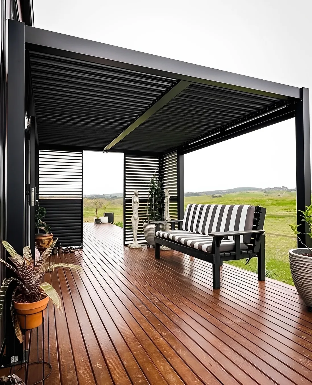 Luxury 40ft Prefab Container House with Easy-Folding Sandwich Panels - photo 3
