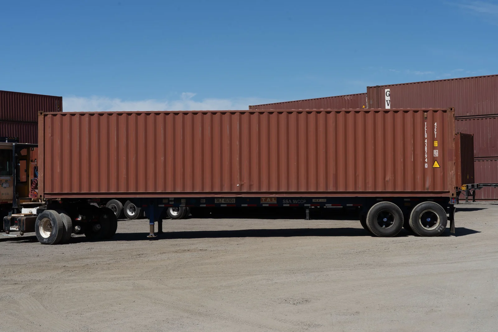40ft Standard Shipping Container - Cargo Worthy - photo 2