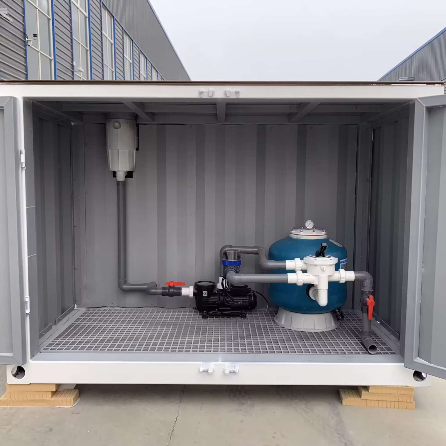 20ft Container Swimming Pool With Fiberglass Window - photo 4