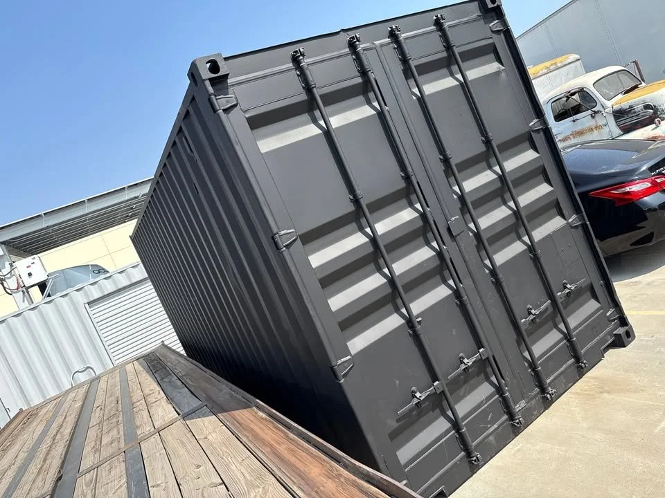 20ft Shipping Container - Matte Black With 12ft Side Roll-Up Door - photo 5