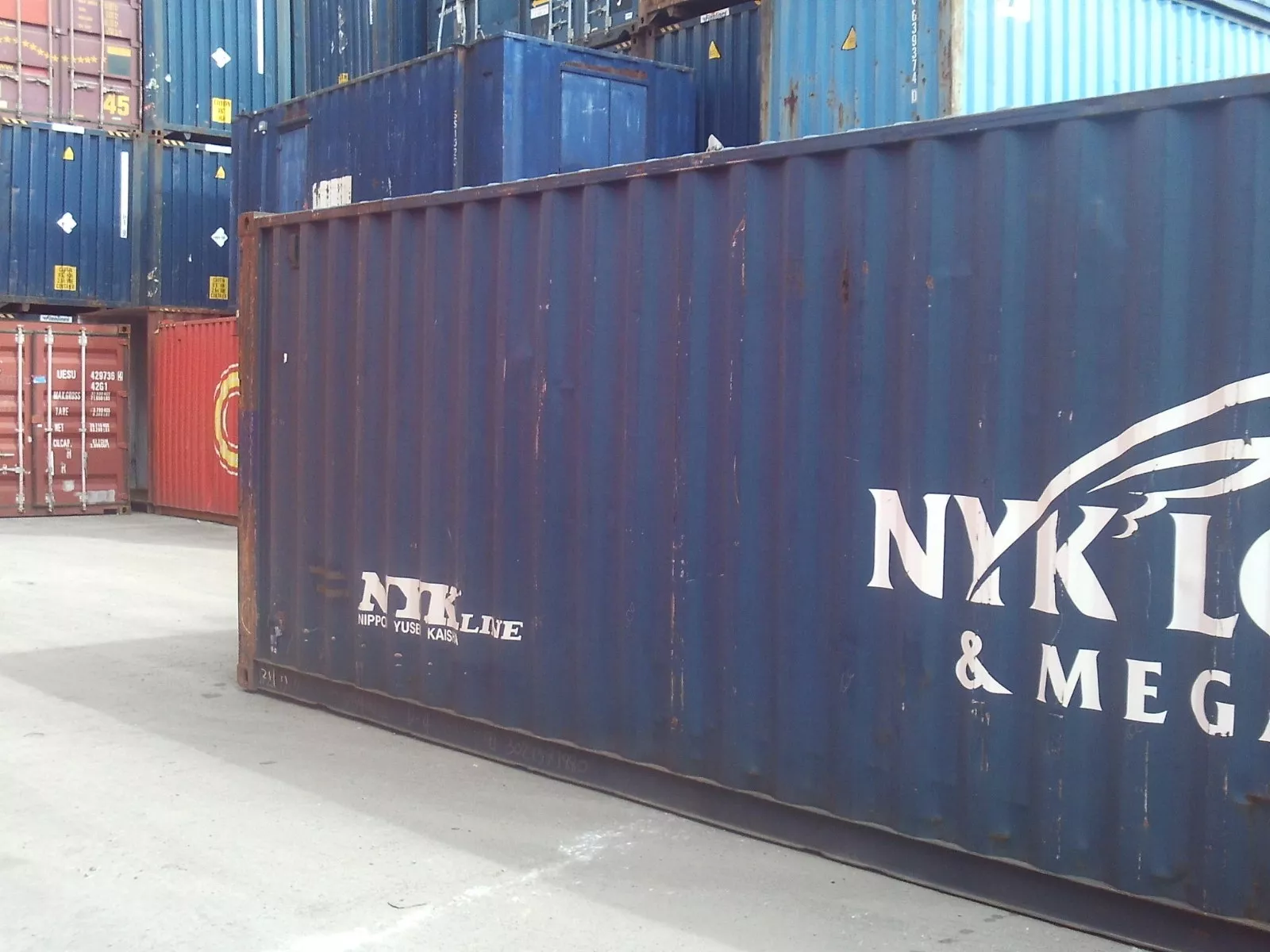 40ft Standard Quality Shipping & Storage Container - photo 4
