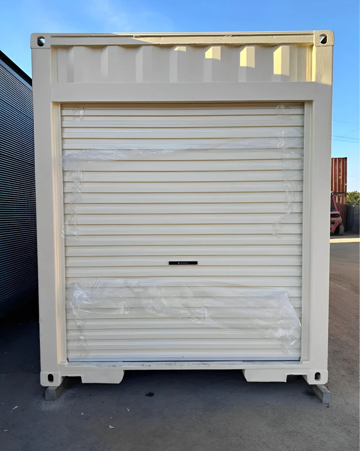 40ft X 8ft Shipping Container With Roll-Up Door - photo 3