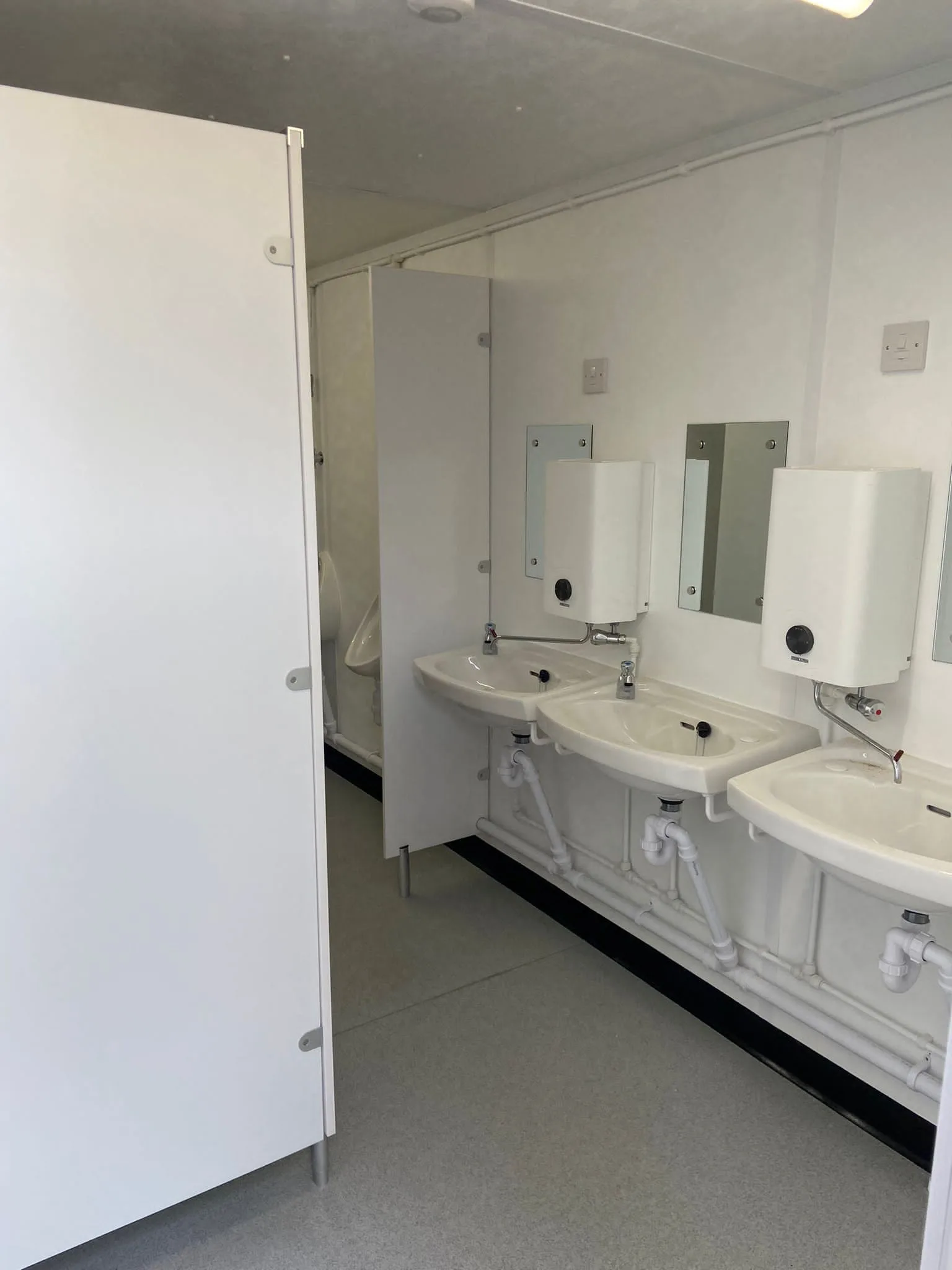 3+1 Steel Toilet Cabin 16Ft x 9Ft for Sale - photo 3