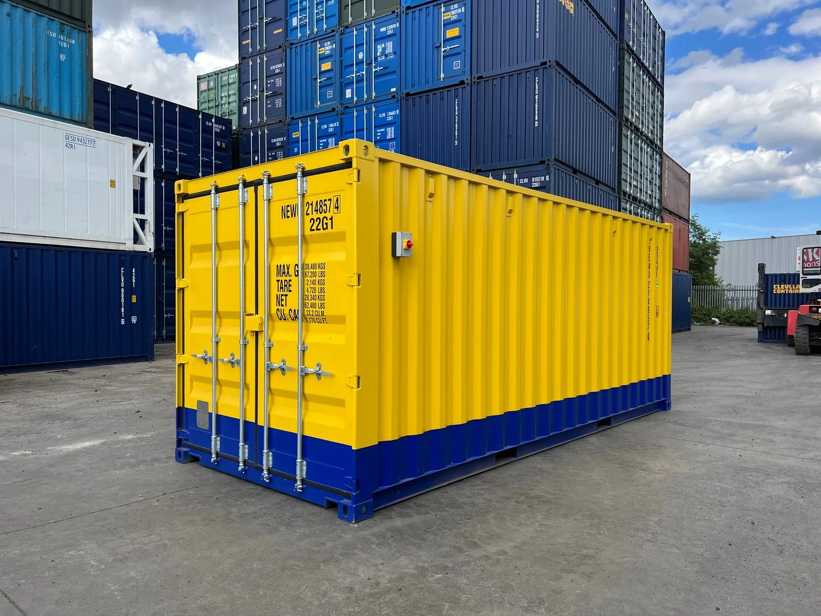 20ft Modified Shipping Containers - Custom Build - photo 1