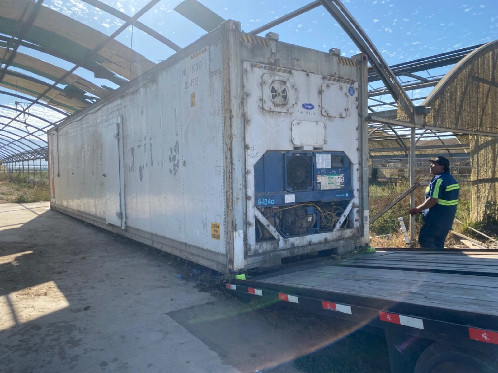 40ft refrigerated shipping container with custom side access door