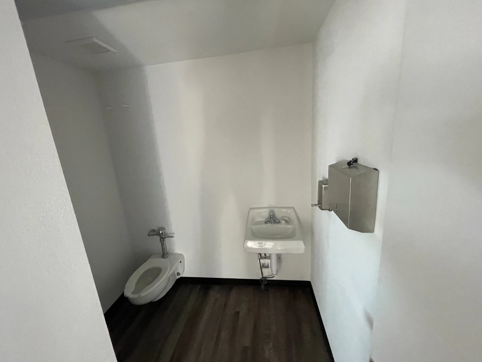 40ft Shipping Container Office with ADA Restroom - Variant B - photo 6