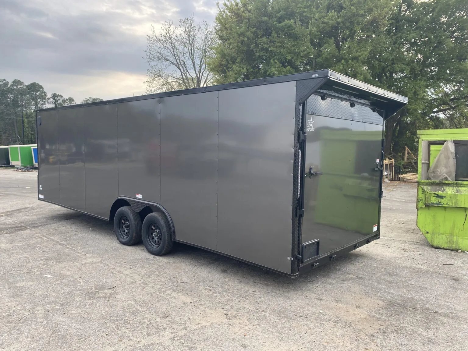 Fast Cargo 8.5×28 Enclosed Charcoal Gray Blackout Trailer - photo 4