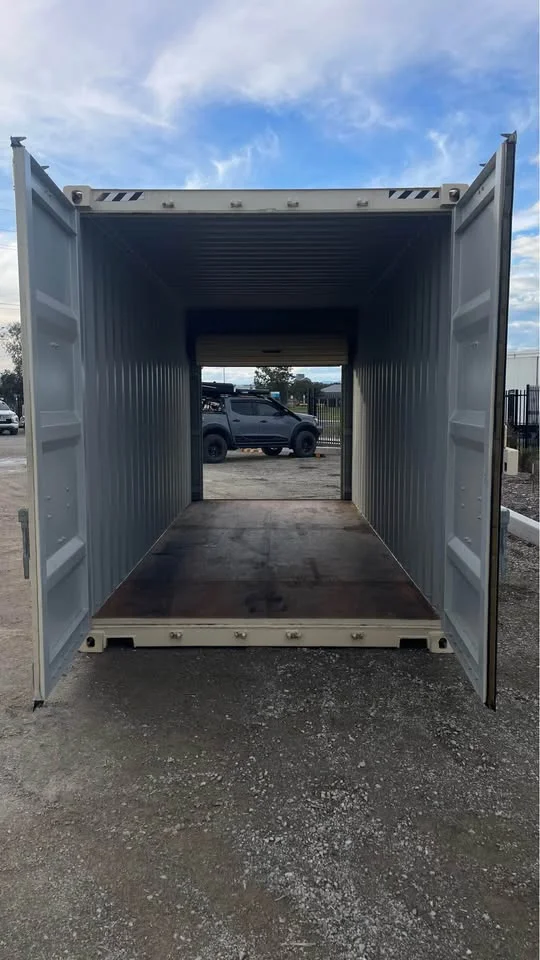 20ft HC Shipping Container with Rollup Door - photo 2