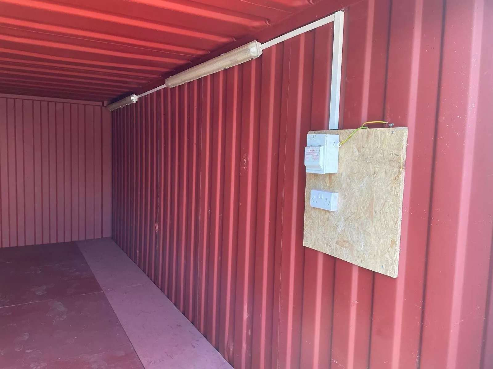20ft x 8ft Anti-Vandal Storage Container for Sale - photo 3