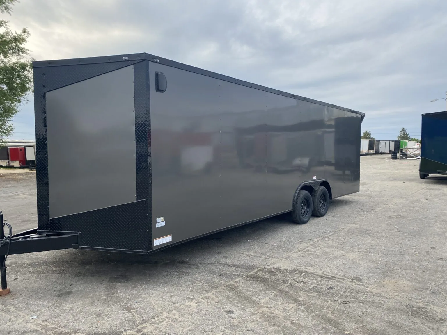 Fast Cargo 8.5×28 Enclosed Charcoal Gray Blackout Trailer - photo 1